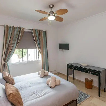 Barranco Big Terrace, Private Pool & Parking ヴィラ